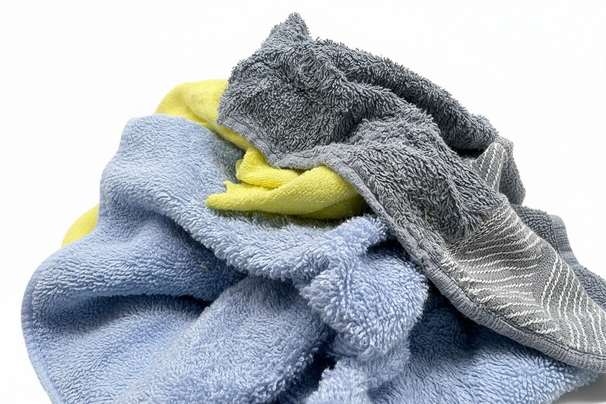 Bunte Frottee-Putzlappen: Extra saugstarke Industriequalität für die Aufnahme von Ölen & Fetten.